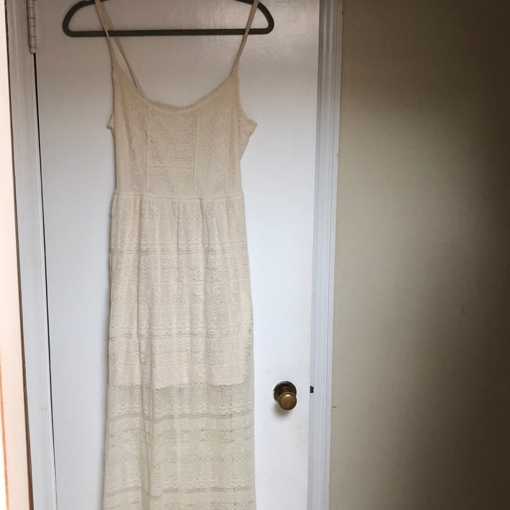Lace maxi dress